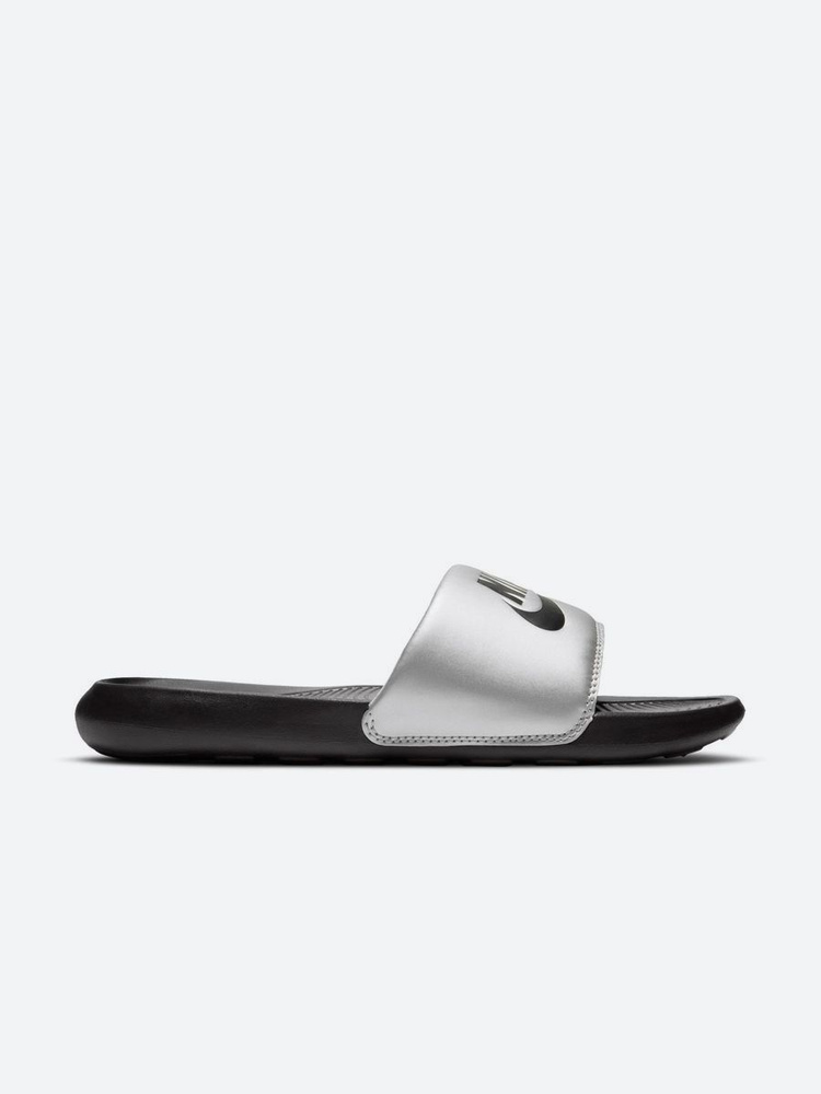 Nike silver sliders hotsell