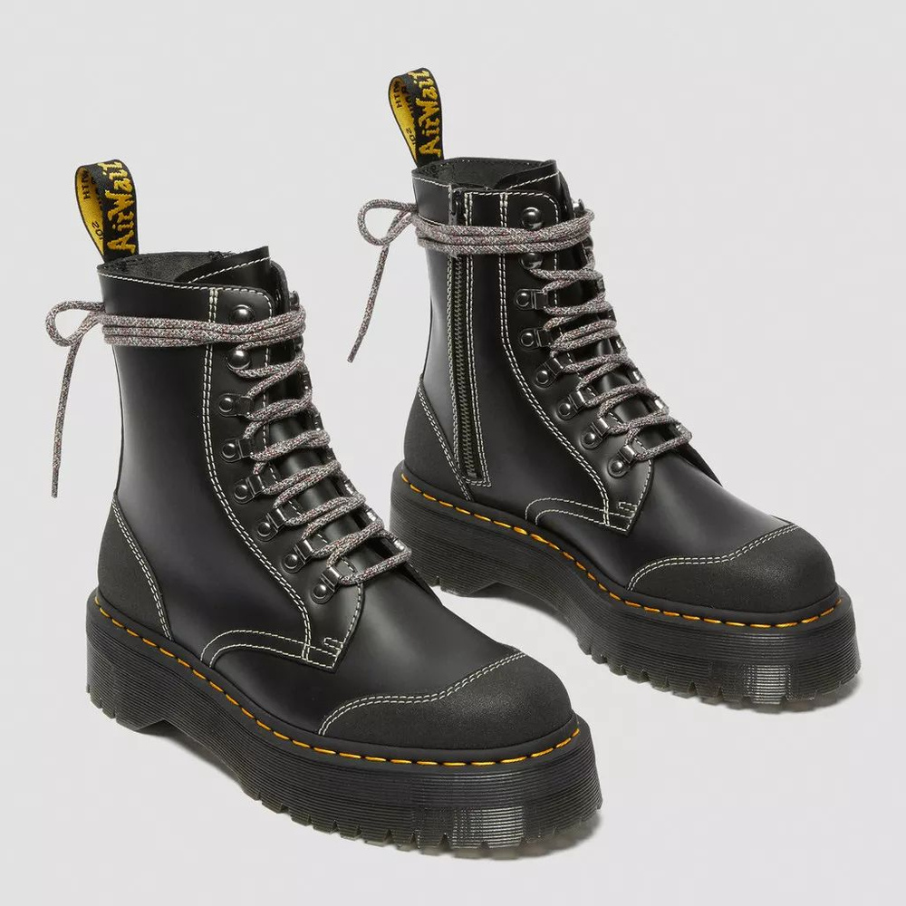 Ботинки Dr. Martens #1