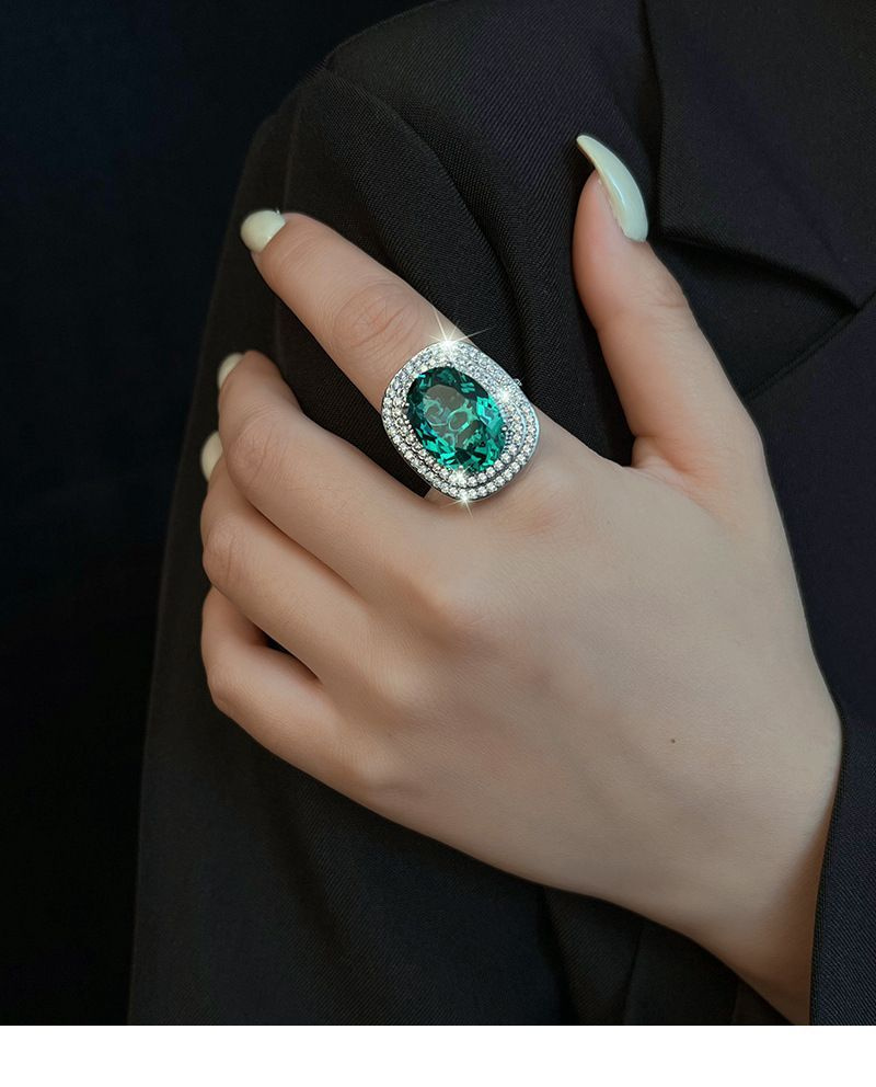 Женское кольцо посеребренное с большим зеленым камнем/ люксовая ...