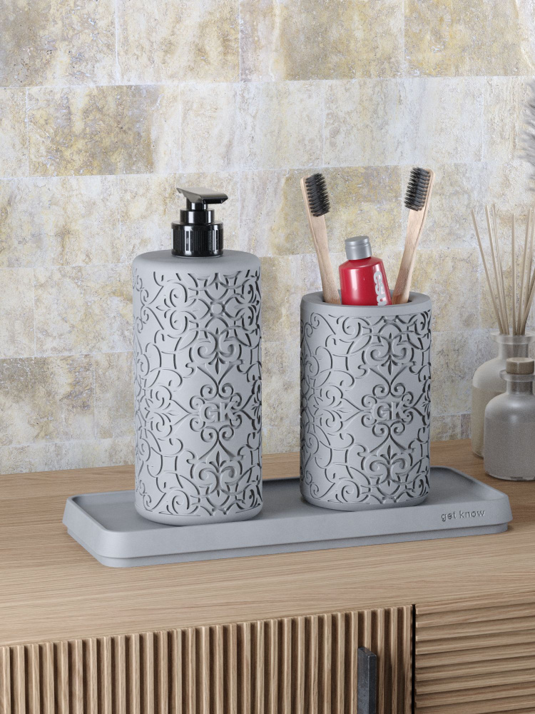 Набор аксессуаров для ванной комнаты из бетона "Арабеска-02" серый  #1