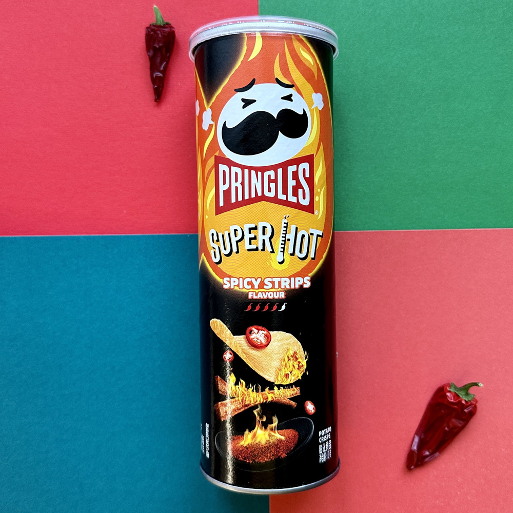 Картофельные чипсы Pringles острые чили 110 грамм