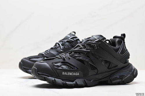 Balenciaga track best sale 3.0 black