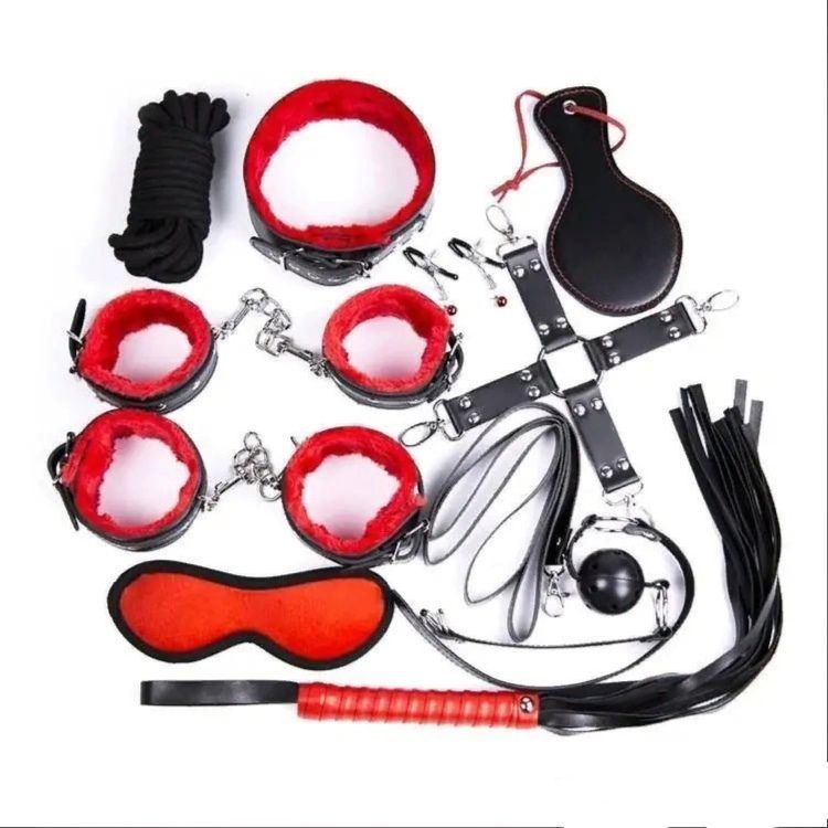 Қыз ақ сұйық бейнелермен кончает