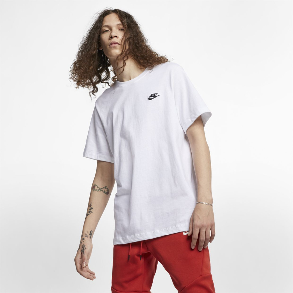 Футболка Nike Sportswear Club Tee #1