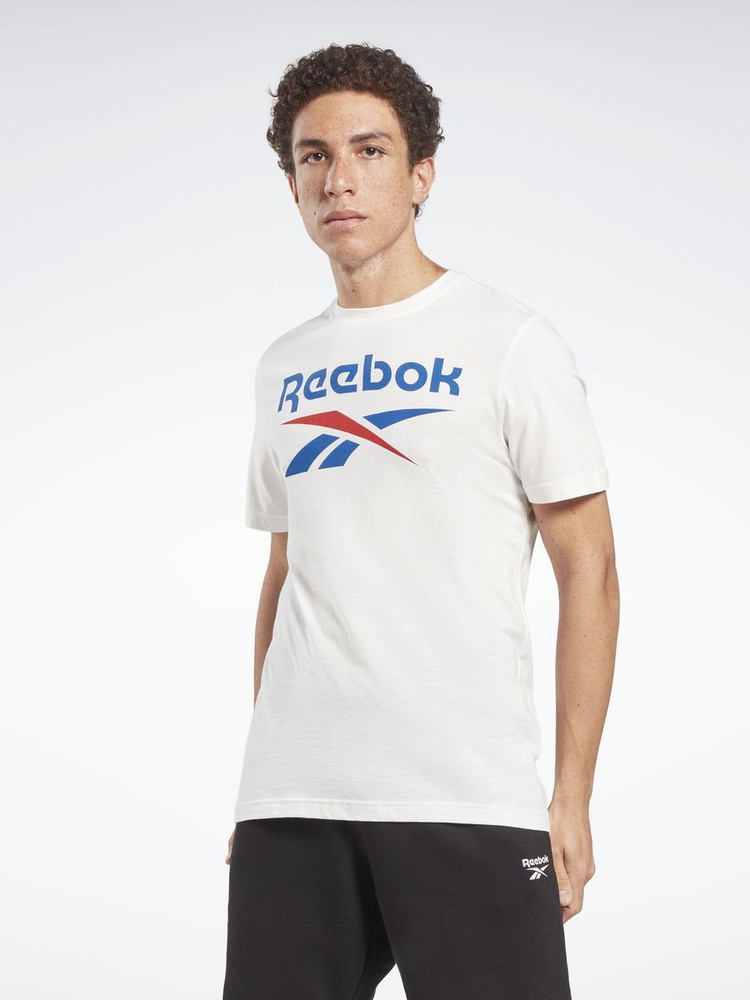 reebok classic logo t shirt