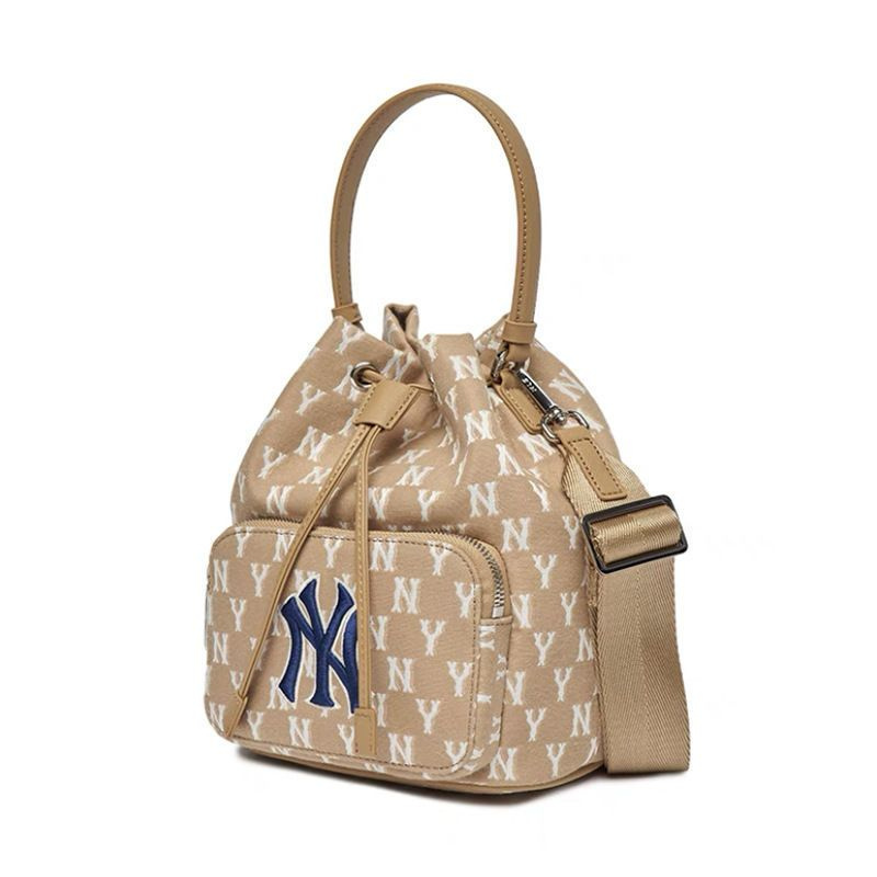 Mlb monogram. Mlb сумки женские. Сумка mlb monogram. Сумка mlb monogram мужская. Сумка mlb monogram bag black.