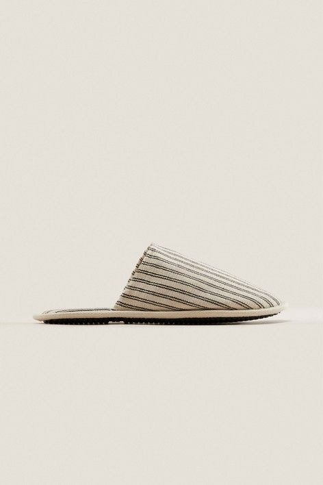 Тапочки ZARA HOME - купить с доставкой по выгодным ценам в интернет ...