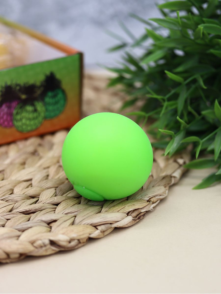 Игрушка антистресс мялка для детей Color ball green #1