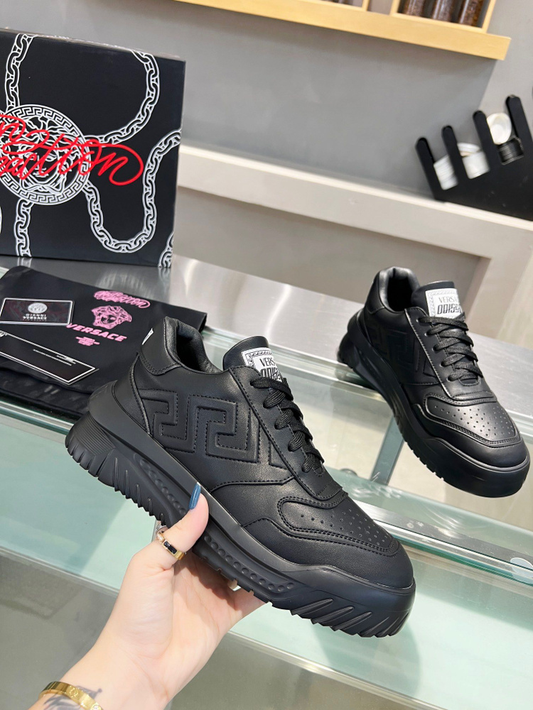 Кроссовки Versace - купить с доставкой по выгодным ценам в интернет ...