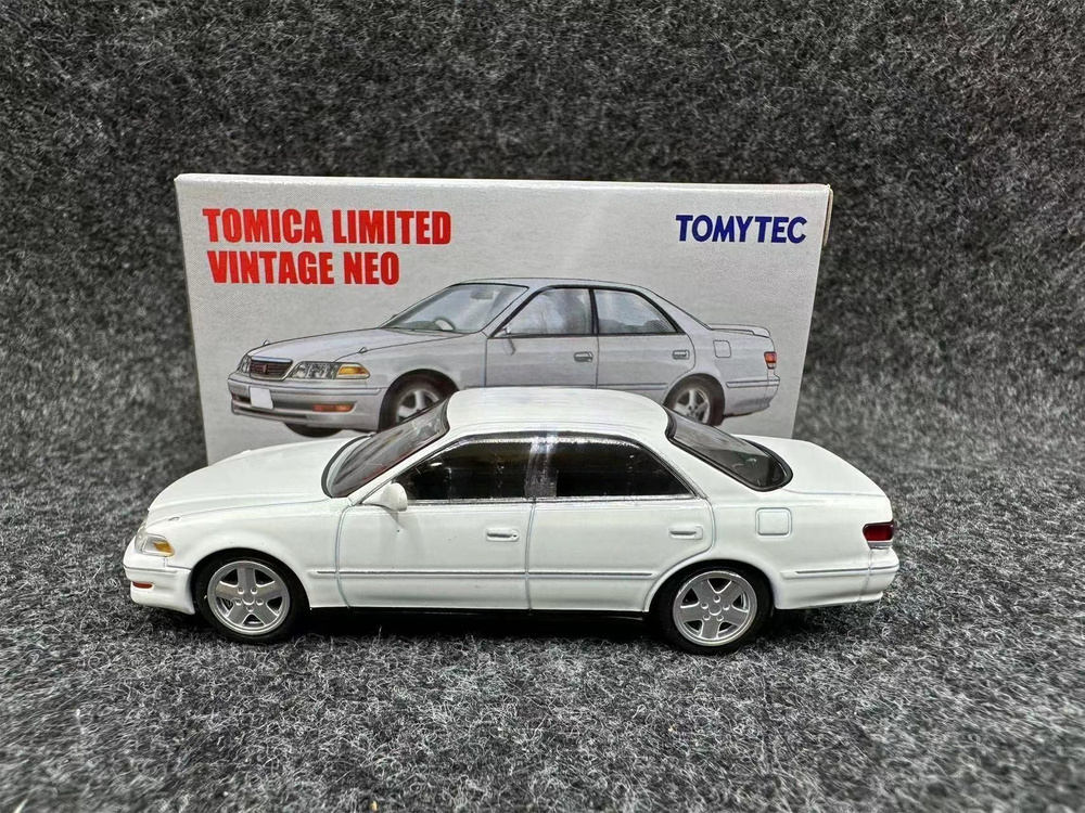 Машинка TOMYTEC TOMICA TLV 1/64 LV-N299a Toyota Mark Il 2.5 Tourer V White 1998 Die-cast Alloy Car Model #1