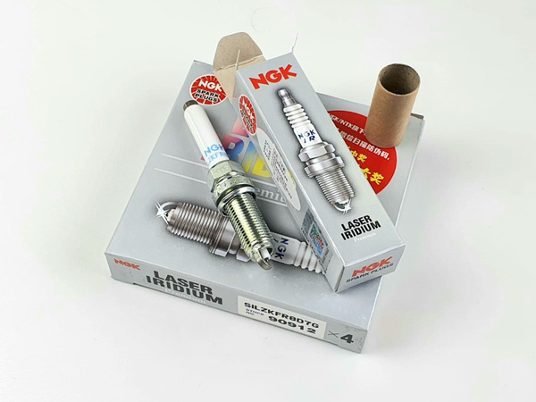 NGK Свеча зажигания арт. Silzkfr8D7G, 90912, 1 шт. купить на OZON
