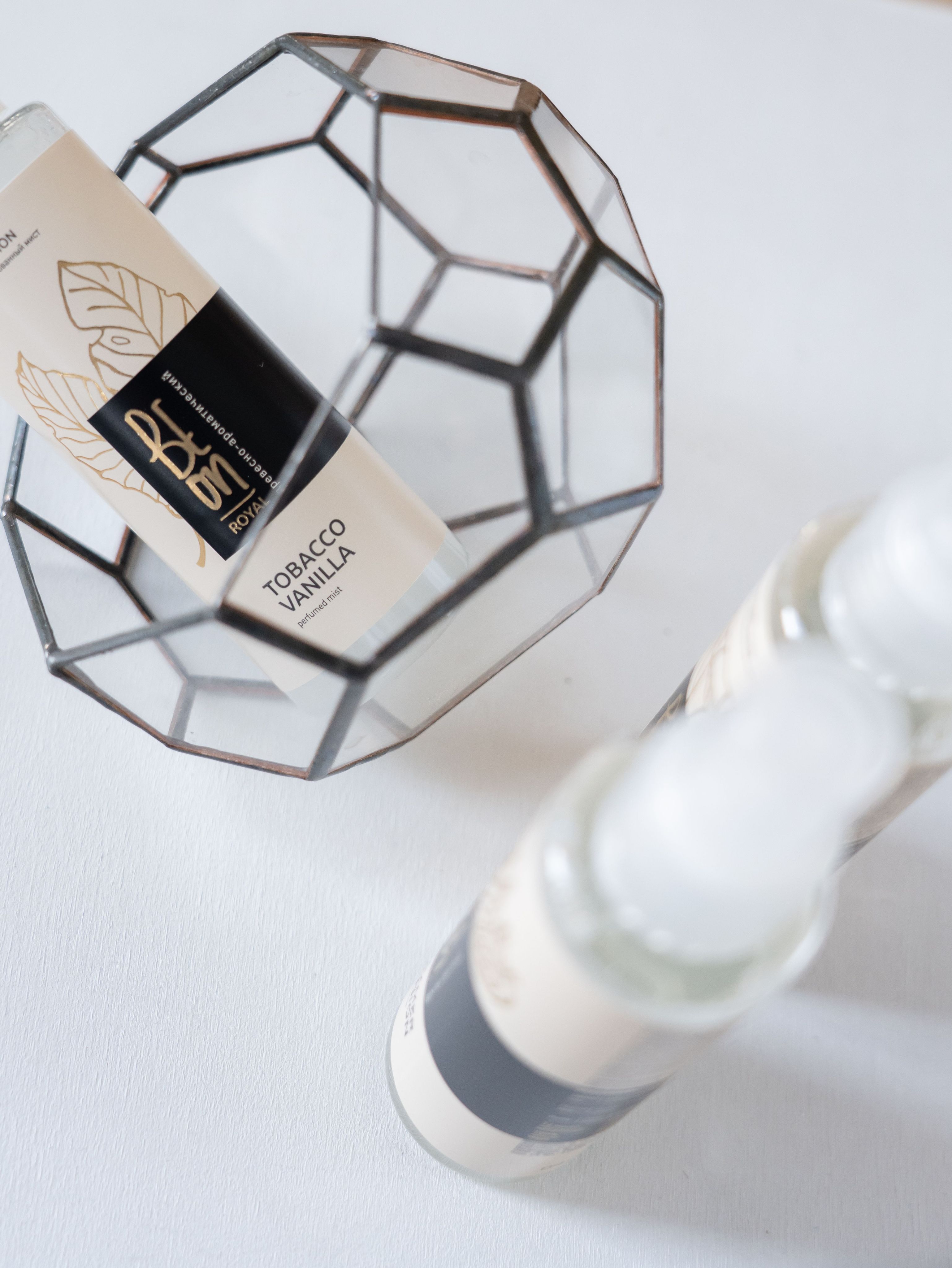 Гелевый мист для лица с коллагеном grace day gel mist collagen. Мист для волос и тела "tobacco and vanilla" (105 мл). Ориентал парфюмерия отзывы покупателей. Мист beon. Парфюмированный спрей - мист для тела bellerive.