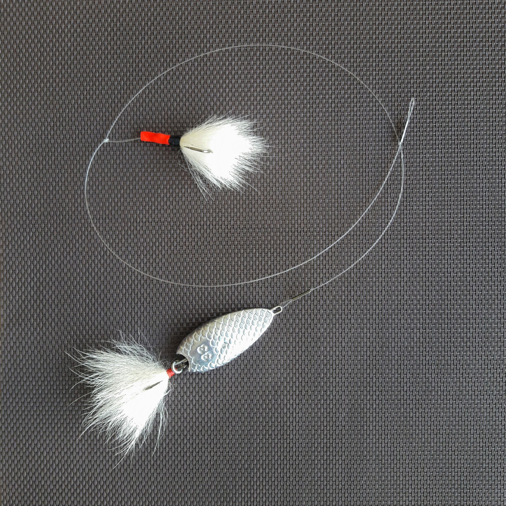 Қыздар әтештерді жұлып алады (Орысша видео)