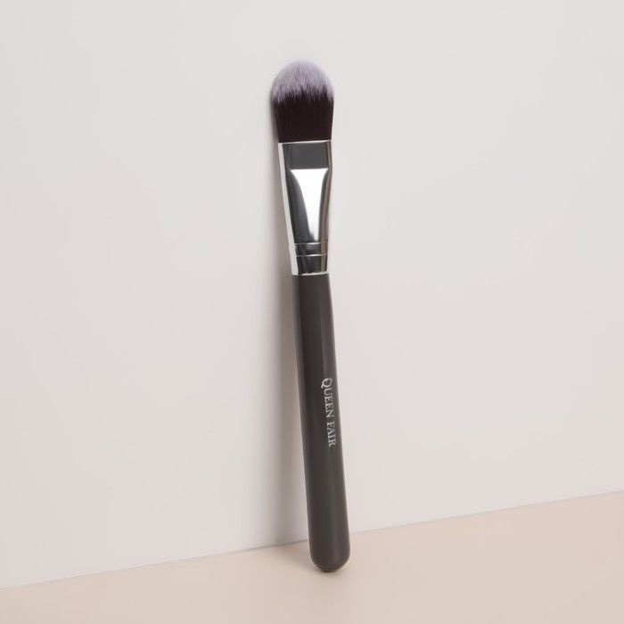 Кисть для макияжа "Brush GRAPHITE", 17 см, цвет тёмно-серый/серебристый  #1