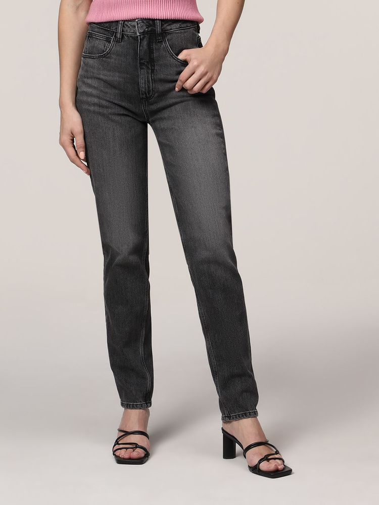 GUESS Mom Jeans OZON 610764832