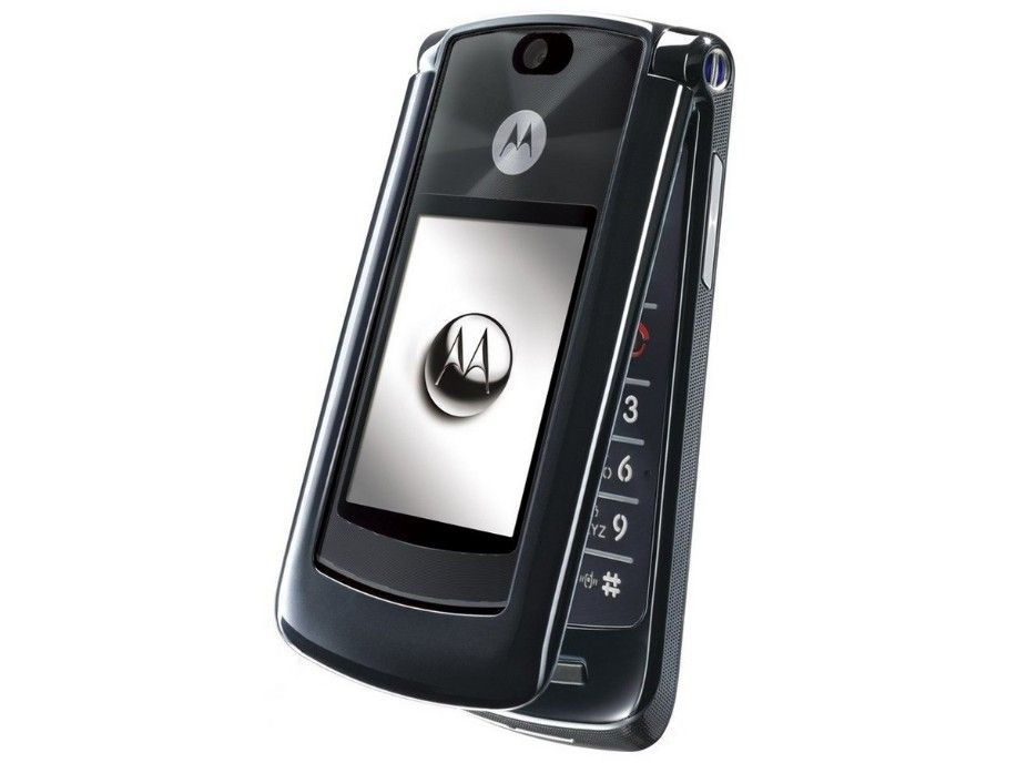 Телефоны моторола. Motorola RAZR v8 Black. Motorola RAZR v2. Motorola razr2 v8 2gb. Моторола RAZR v8.