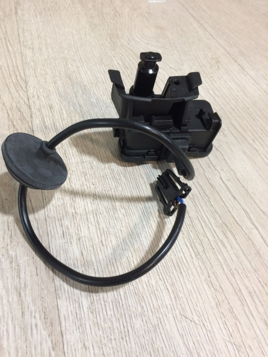 Актуатор замок бензобака Рапид Поло Пассат Джетта Гольф 7 Rapid Polo ...