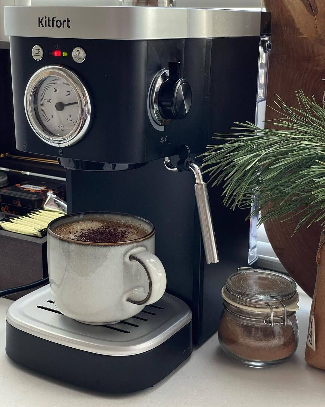 Кофеварка Kitfort КТ-788, черная, рожковая с капучинатором - купить с ...