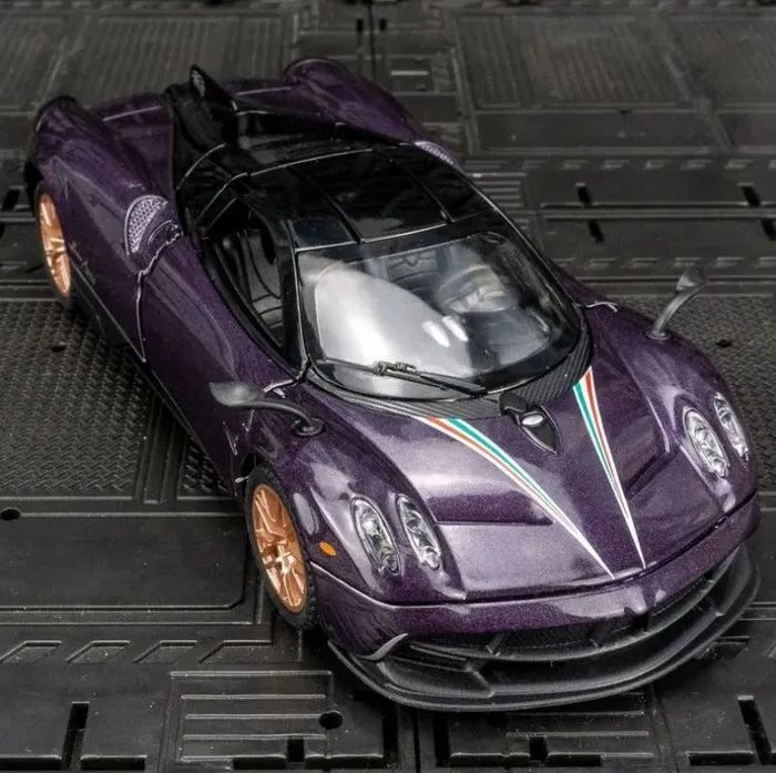 Спорткар Pagani Huayra