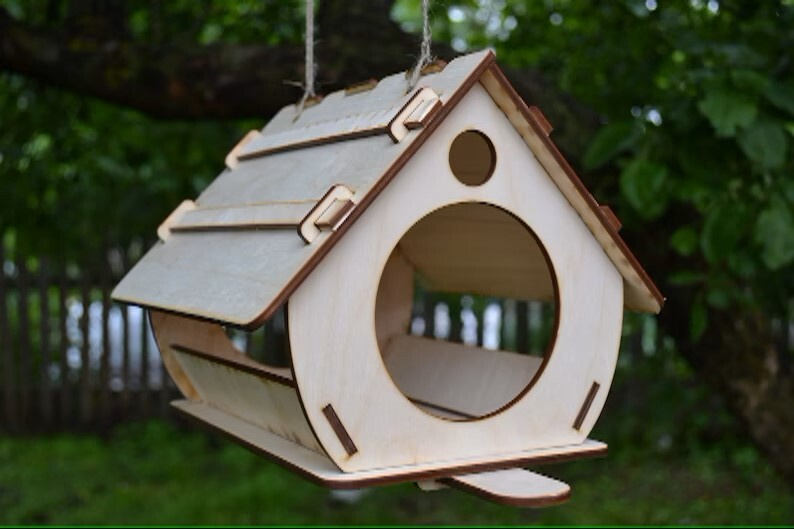 Скворечник деревянный, Кормушка для птиц из дерева, помощь птицам,  Подвесная - купить по низкой цене с доставкой в интернет-магазине OZON  (822579975)