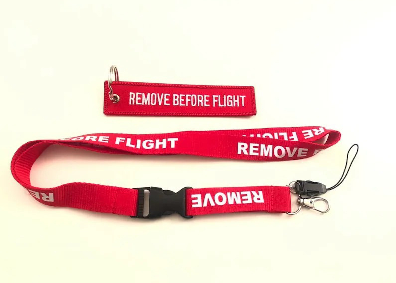 Remove before flight брелок