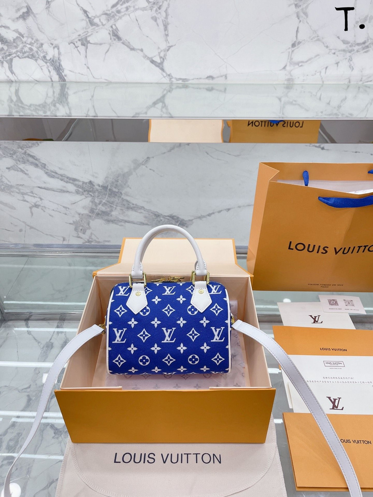 Louis Vuitton Сумка на плечо кросс-боди #1