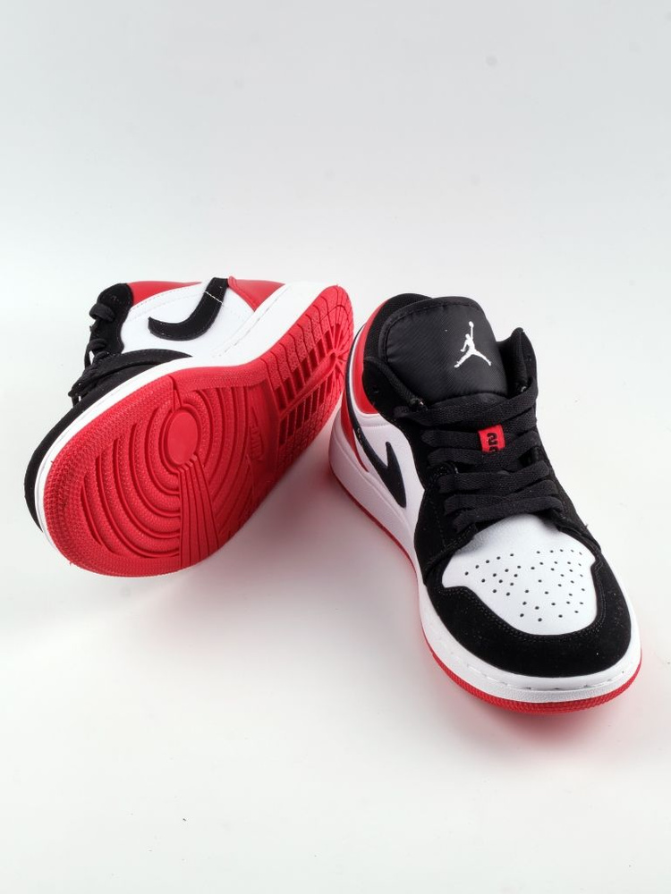 Nike air jordan low cut hotsell