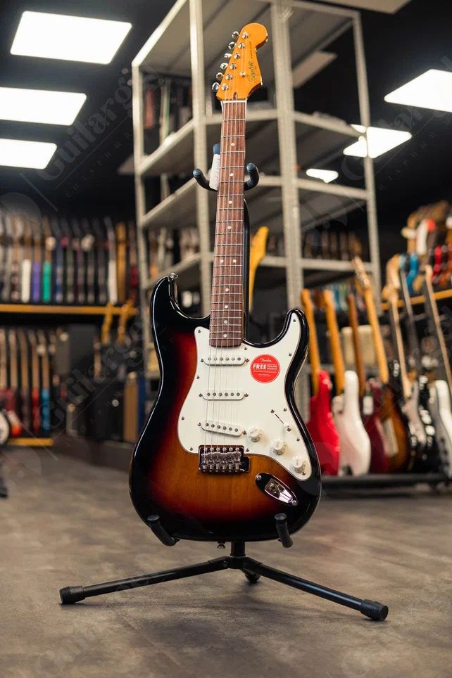 Squier classic vibe stratocaster store 60s sunburst