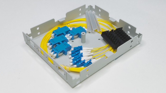 Патч-панель Предсобранный кросс КРН-8мини портов LC/UPC(металл ...