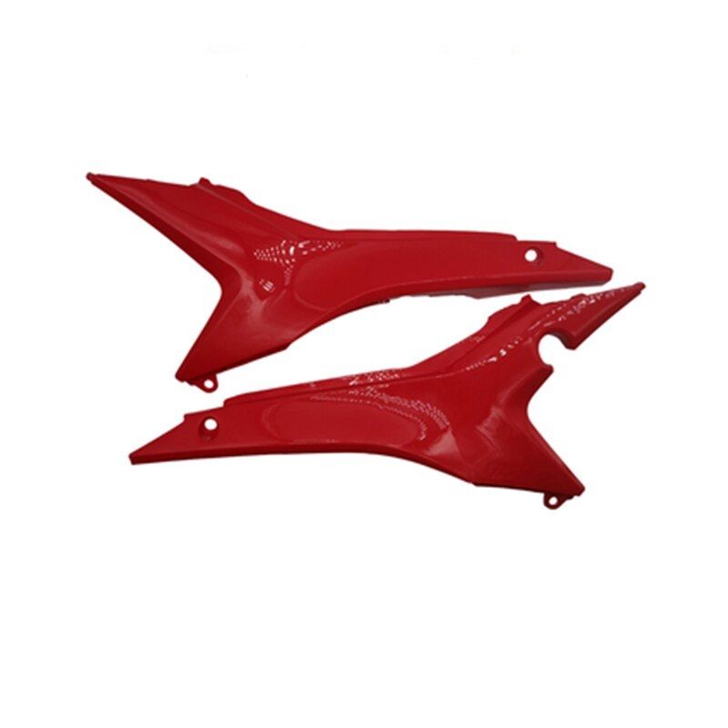 Боковой пластик (под сидением) BSE Z4-8 RTC300
