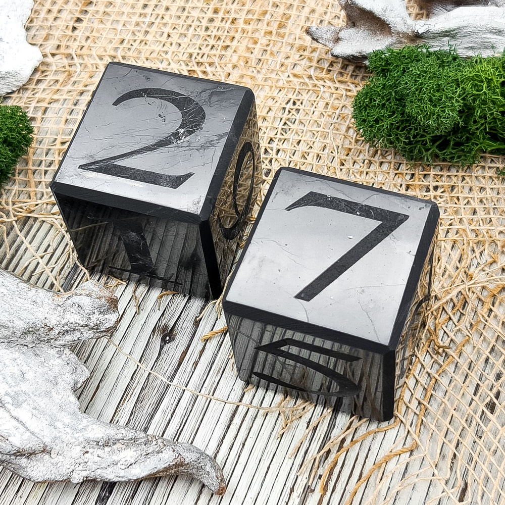 Фигурка декоративная Polished shungite cube with engraving сalendar 4 cm  арт 12644 - купить по низким ценам в интернет-магазине OZON (645907093)