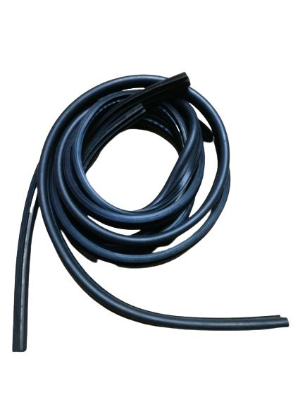 Уплотнитель заднего крыла кабины МТЗ-82 ОАО МТЗ 80-8404013-А купить по ...