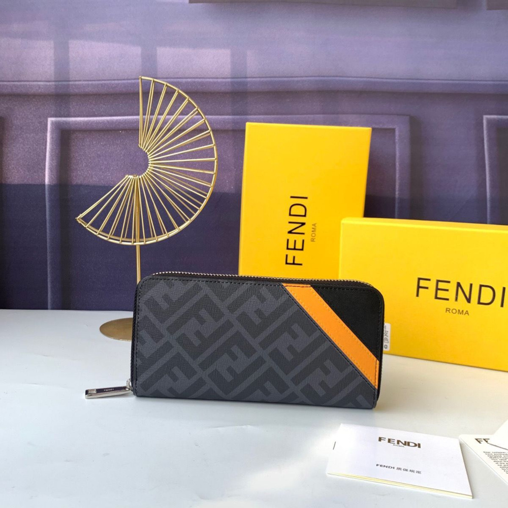 Fendi Клатч #1