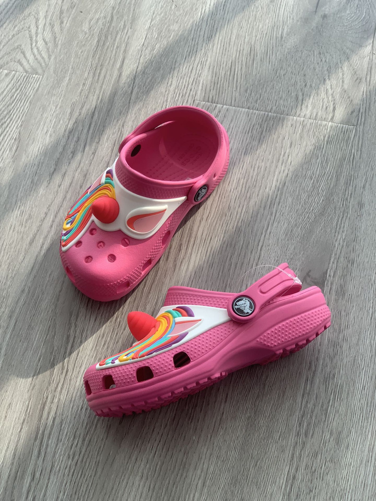 Balenciaga on sale crocs buy