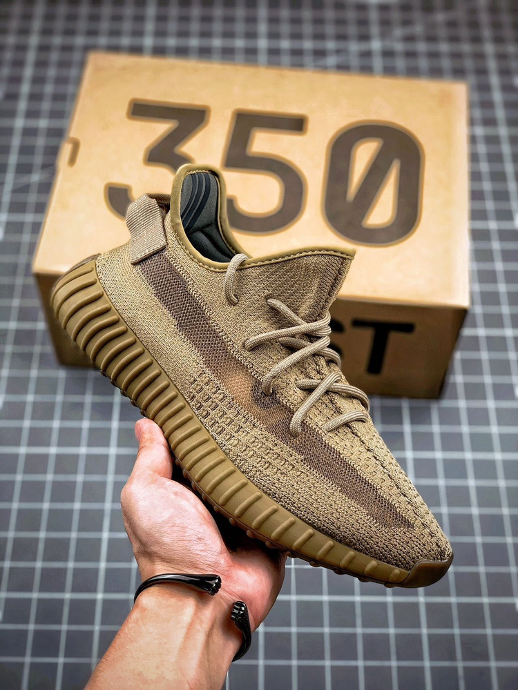 Кроссовки YEEZY #1