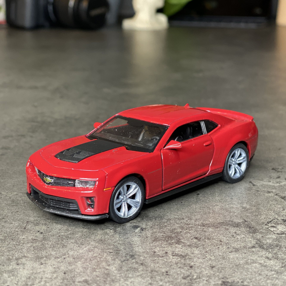 Металлическая машинка Welly CHEVROLET CAMARO ZL1 Шевроле Комаро,  инерционная, цвет Красный - купить с доставкой по выгодным ценам в  интернет-магазине OZON (969959935)