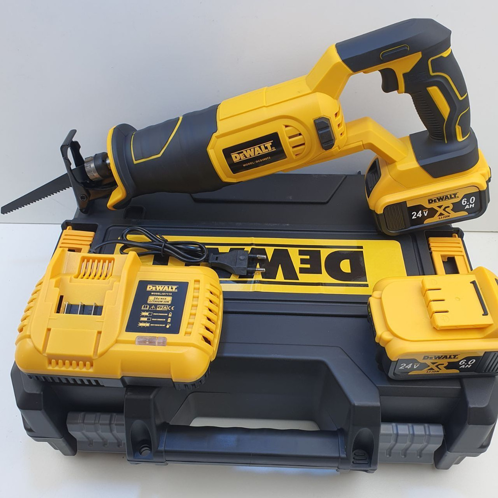 Сабельная пила DeWalt DCS388T2 #1