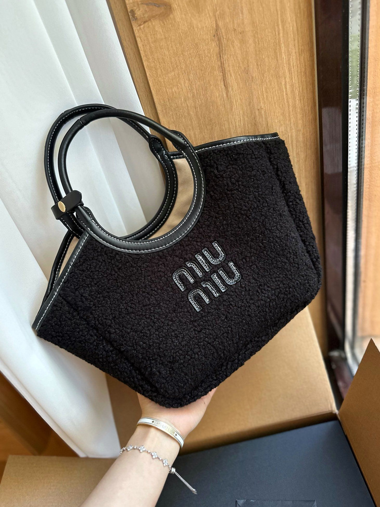 Miu Miu Сумка - купить с доставкой по выгодным ценам в интернет ...