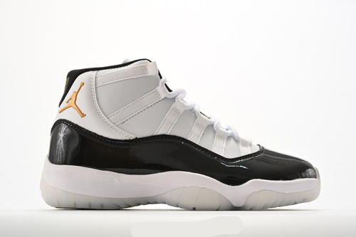 Jordan black shop and white 11