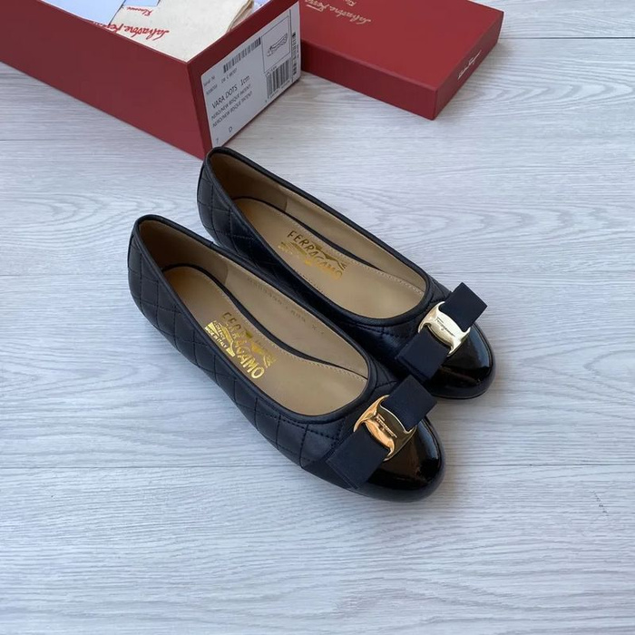 Туфли Salvatore Ferragamo — купить в интернет-магазине OZON с быстрой  доставкой