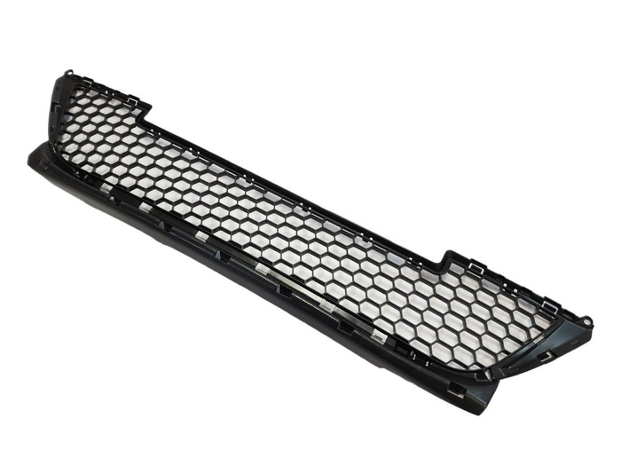 Хром накладка решетки радиатора в черный Lada Ларгус, 1,6 л, 2013 года стайлин