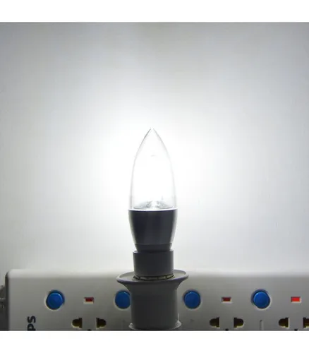 Лампа свеча прямая светодиодная E14. 5Вт. Цвет: Холодный белый, прозрачная. 1 штука