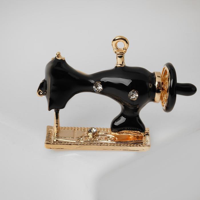 Брошь "Швейная машина", цвет чёрный в золоте