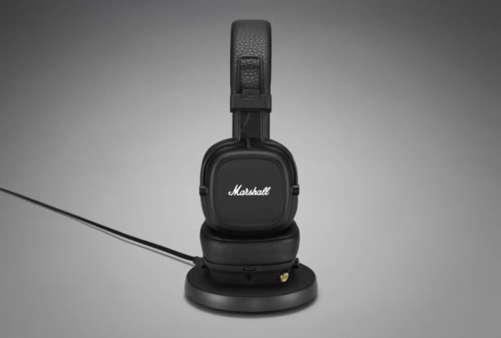 Marshall major 4. Беспроводные наушники маршал минор 4. Зарядка major 4. Наушники marshall major 4 черные. Наушники marshall major 2.