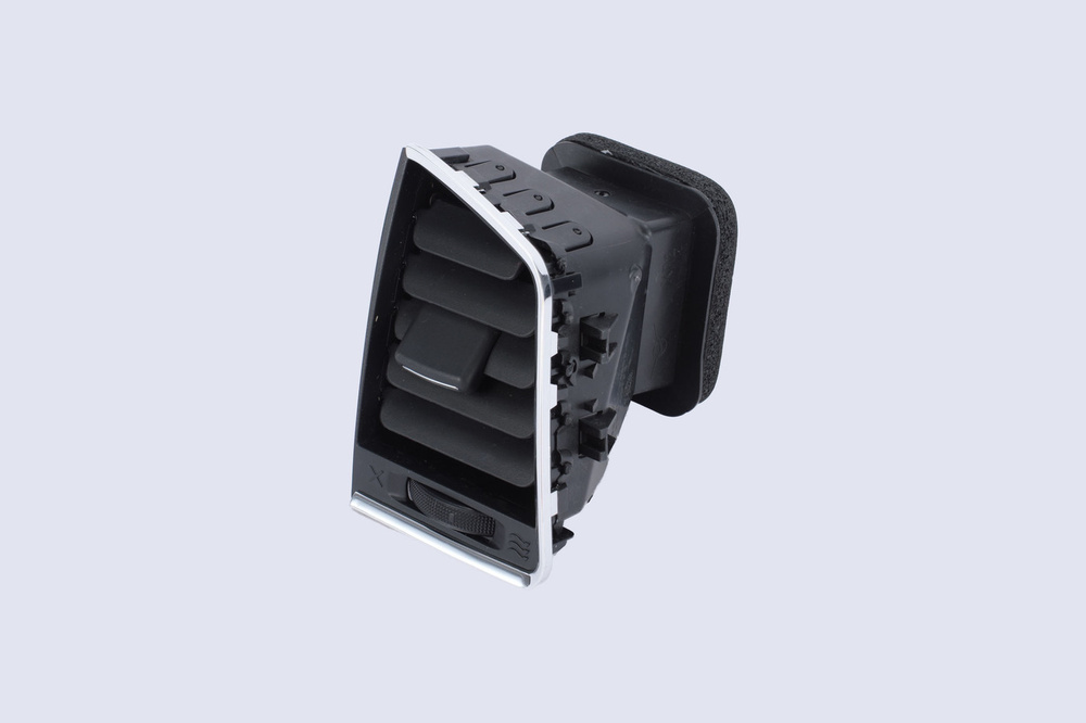 Дефлектор- дефростер приборной панели центральный правый (для ...