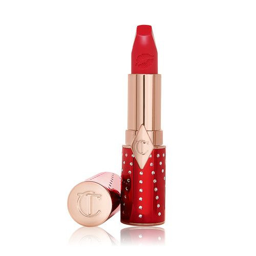 Charlotte Tilbury Матовая губная помада MATTE REVOLUTION Lipstick (Very Victoria) 3,5 гр  #1