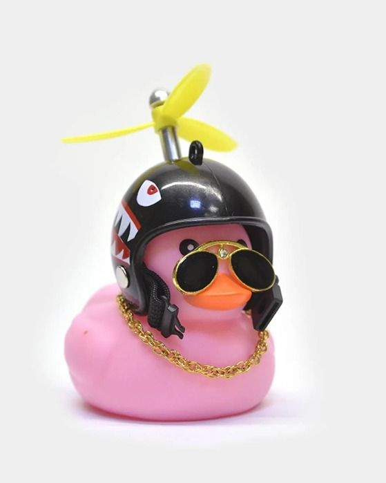 Уточка в машину розовая в шлеме с пропеллером в очках с креплением в ...