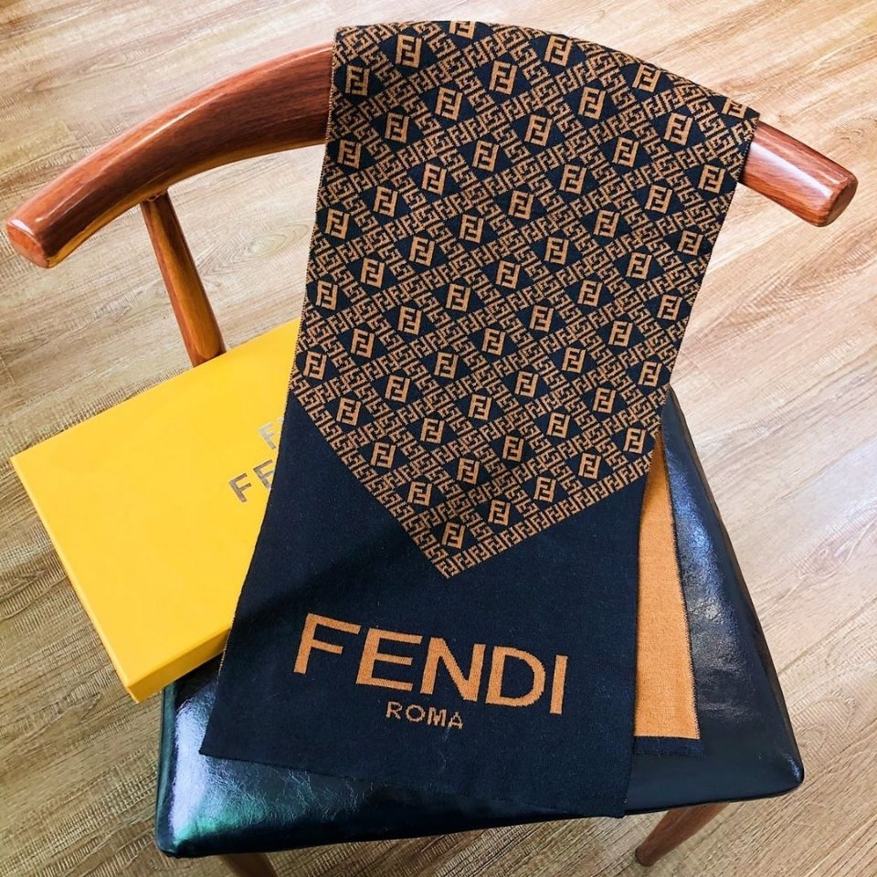 Шарф Fendi #1