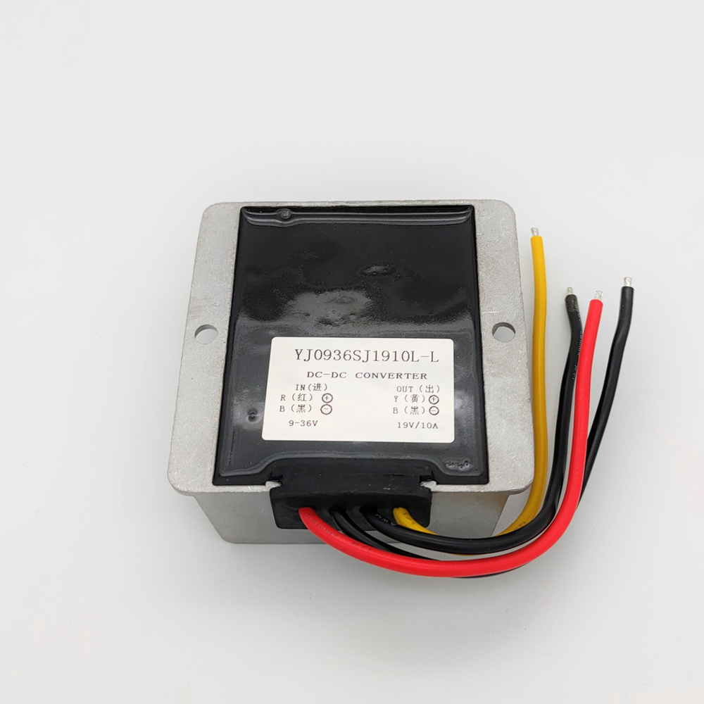 Преобразователь повышающий/понижающий герметичный DC/DC вход 12в (9 ...