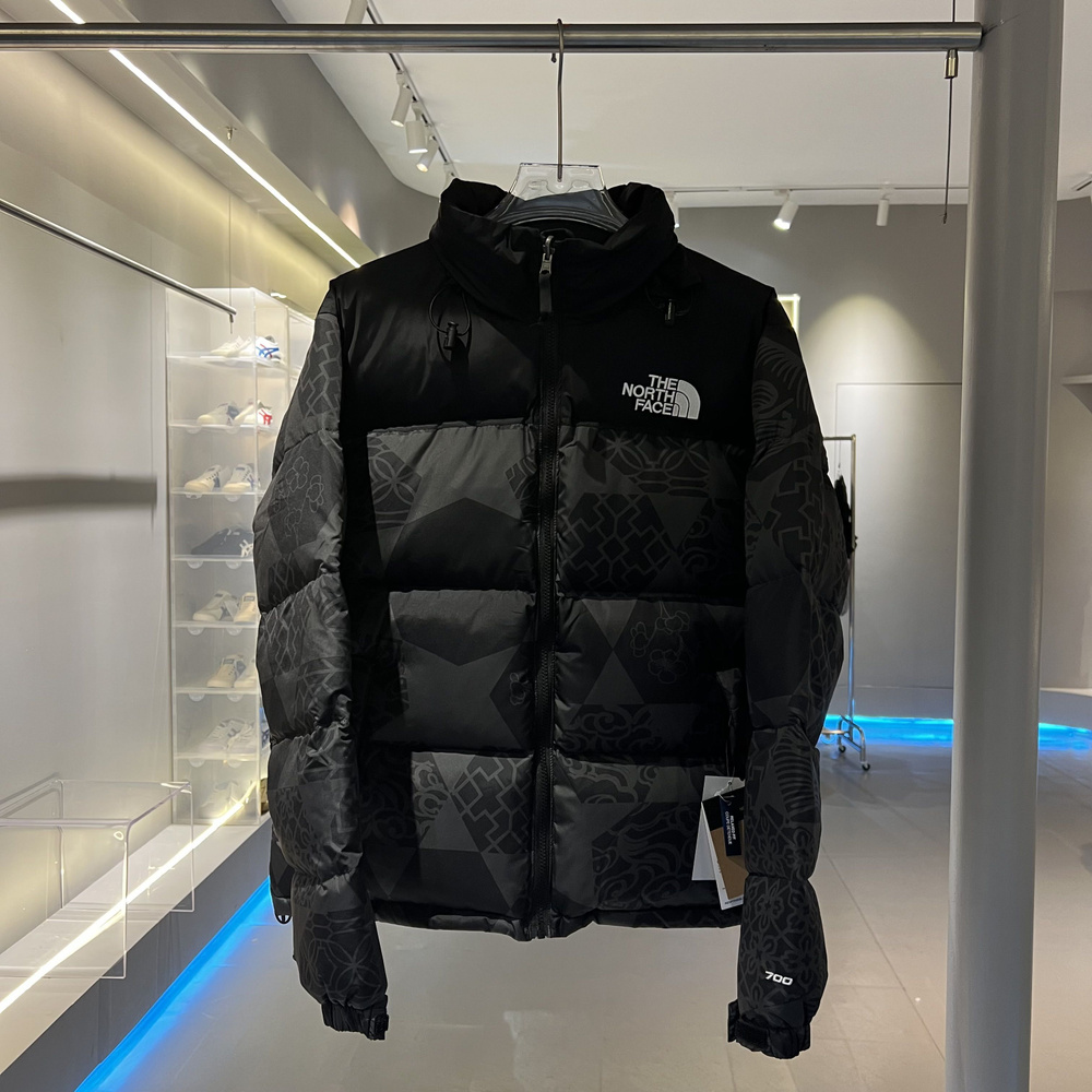 Пальто пуховое The North Face M 1996 Retro Nuptse Jacket #1